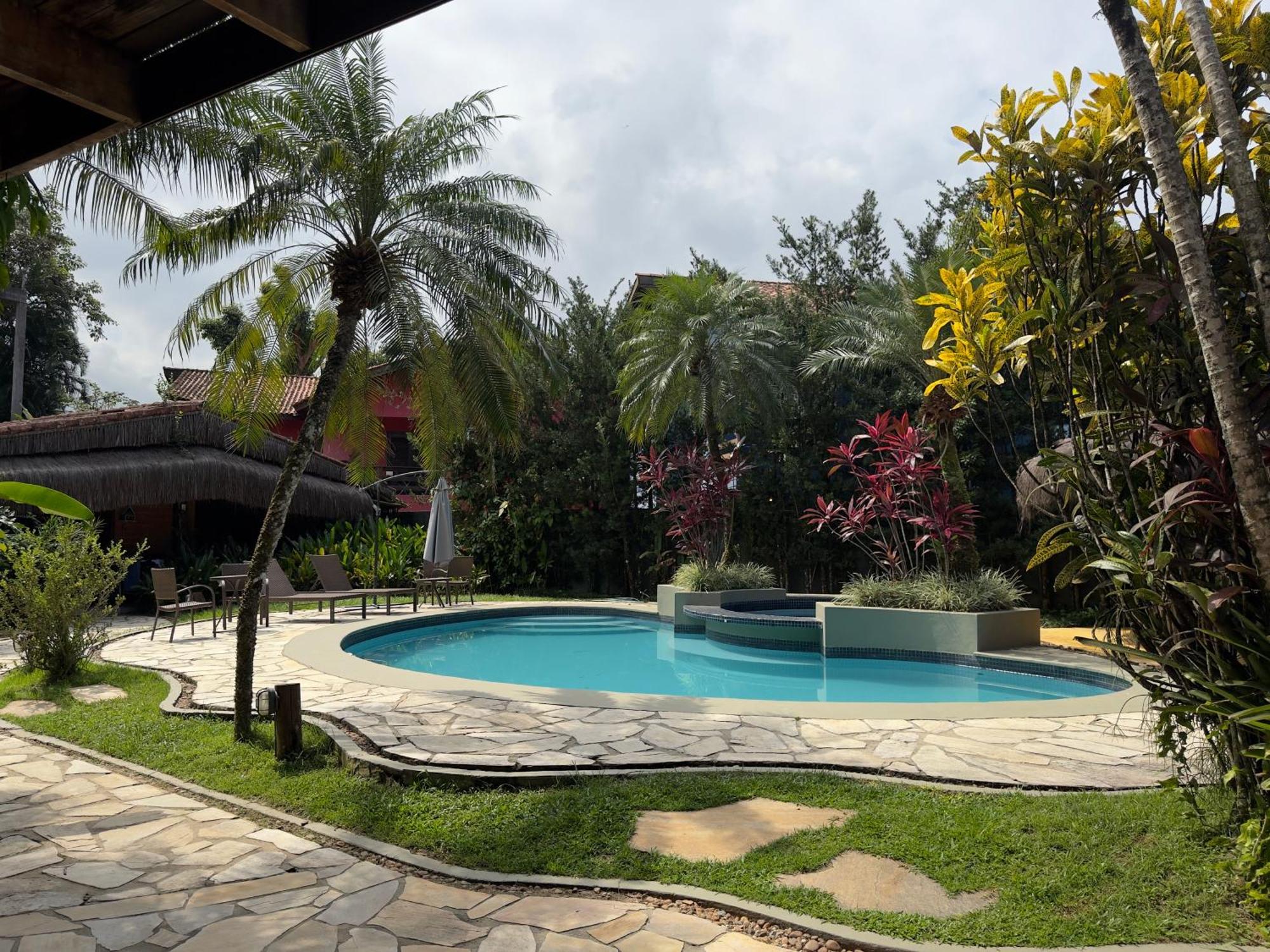 Pousada North Shore Maresias: Beachfront Retreat with Private Pool Exterior photo